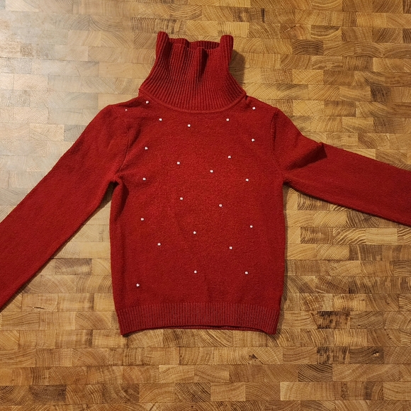Red turtleneck sweater with festive embellishments toddler girl size - Picture 4 of 12